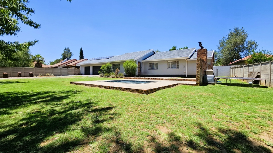3 Bedroom Property for Sale in Vaalpark Free State